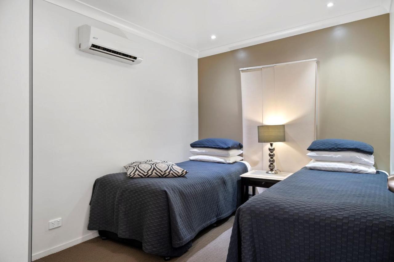 53 On Victoria Motel Warwick Ngoại thất bức ảnh